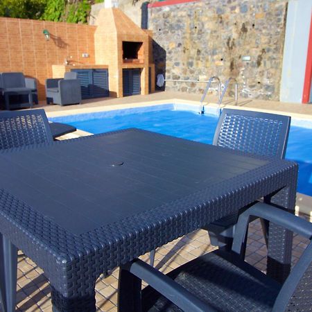 Casa Da Rainha Bungallow Estreito Da Calheta Eksteriør billede