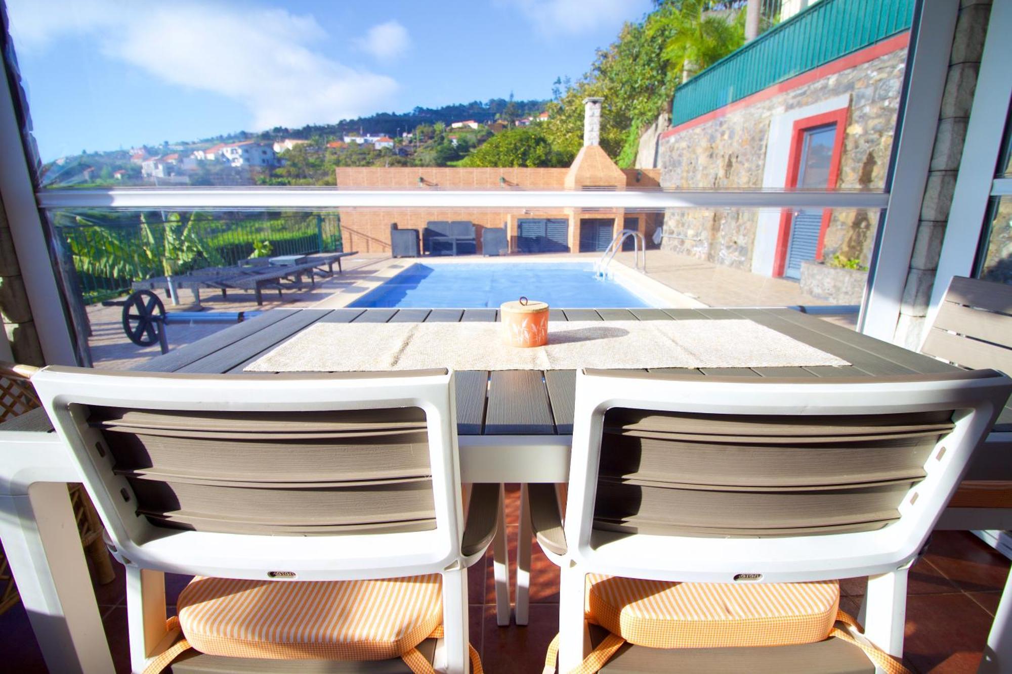 Casa Da Rainha Bungallow Estreito Da Calheta Eksteriør billede