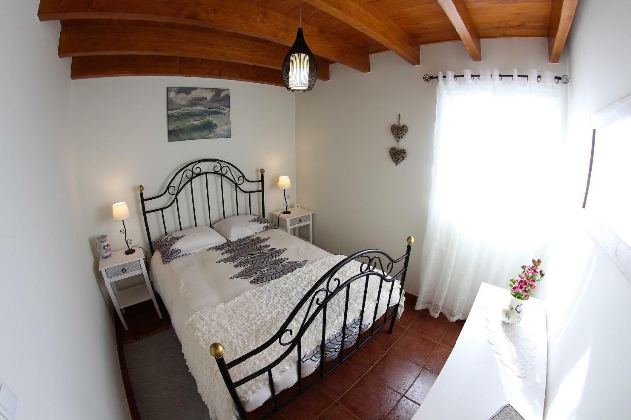 Casa Da Rainha Bungallow Estreito Da Calheta Eksteriør billede